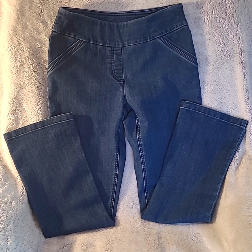 KIM ROGERS petite sz 6  Jeans.  Like new!